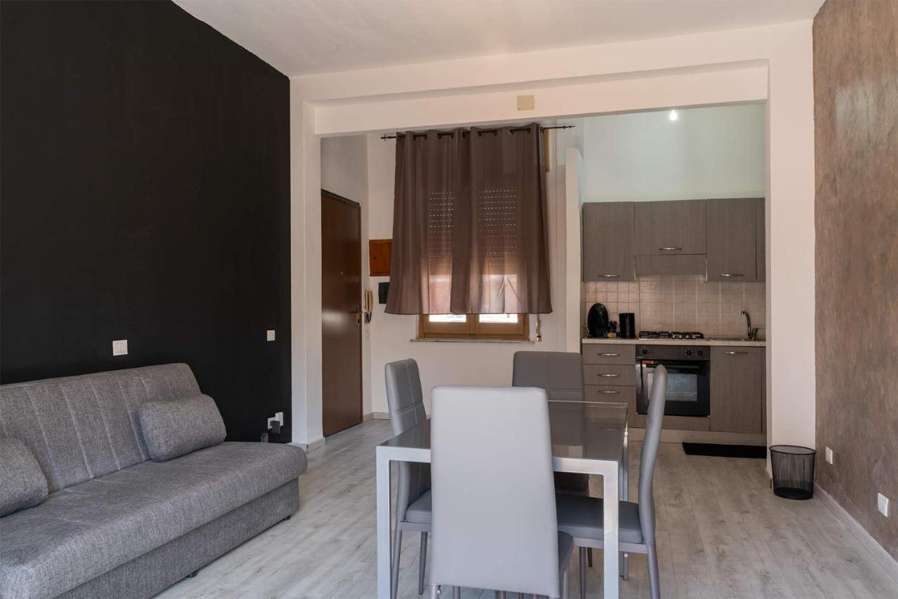 Monfalcone City Room Rental Apartment 卡利亚里 外观 照片